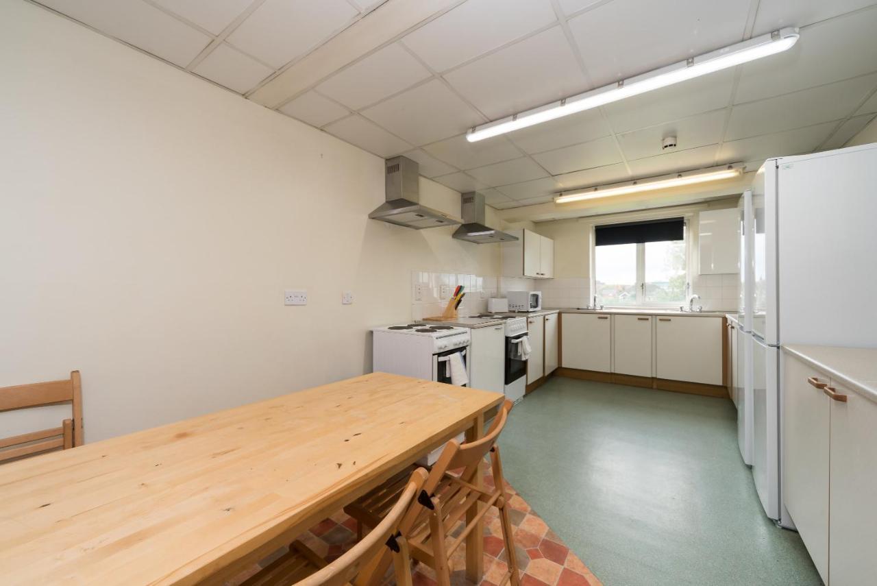 Ensuite Room In Nice Part Of Hull - Quick Central 赫尔河畔京士顿 外观 照片