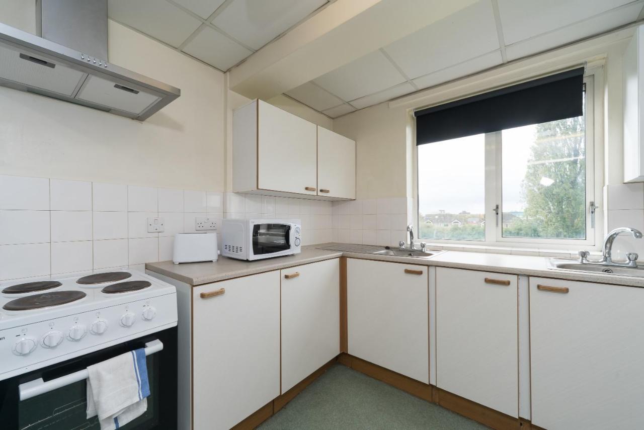 Ensuite Room In Nice Part Of Hull - Quick Central 赫尔河畔京士顿 外观 照片